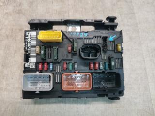 Запчасть блок предохранителей Citroen C4