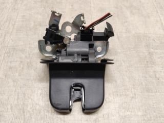 Фото запчасти замок багажника Volkswagen Jetta 6 контрактная запчасть Запчасть замок багажника Volkswagen Jetta 6