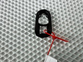 Фото запчасти прокладка ручки двери Jaguar XF 2014 контрактная запчасть Запчасть прокладка ручки двери Jaguar XF 2014