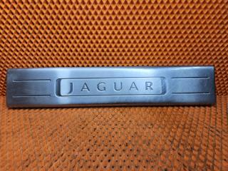 Накладка на порог салона передняя правая Jaguar XJ 2011 контрактная Накладка на порог салона передняя правая Jaguar XJ 2011