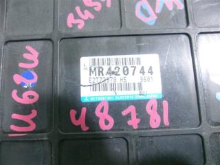 Блок efi MITSUBISHI MINICAB U62V 3G83 MR420744 1 ракурс