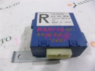 Блок управления правый TOYOTA HIACE