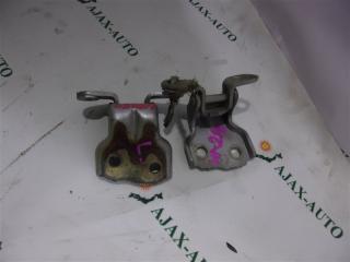 Петля дверная передняя левая SUZUKI ALTO