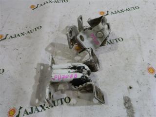 Петля дверная передняя правая MITSUBISHI CANTER