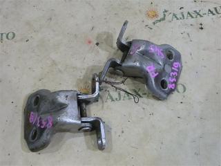 Фото запчасти петля дверная передняя правая SUBARU FORESTER контрактная запчасть Запчасть петля дверная передняя правая SUBARU FORESTER