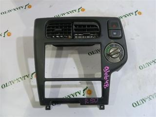 Консоль магнитофона NISSAN TERRANO