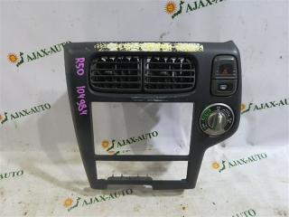 Консоль магнитофона NISSAN TERRANO