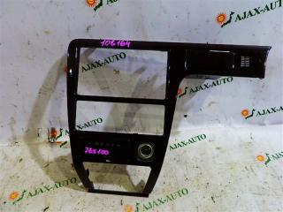 Консоль магнитофона TOYOTA CRESTA