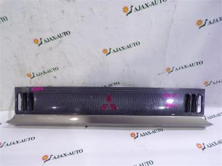 Решетка MITSUBISHI DELICA P35W 2 ракурс