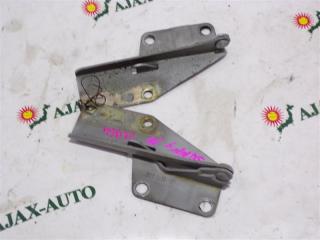 Петля капота NISSAN SUNNY