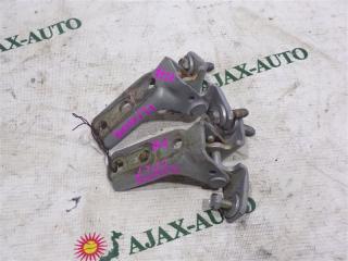 Фото запчасти петля дверная передняя правая MITSUBISHI COLT контрактная запчасть Запчасть петля дверная передняя правая MITSUBISHI COLT