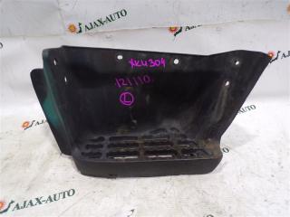 Подножка левая HINO DUTRO