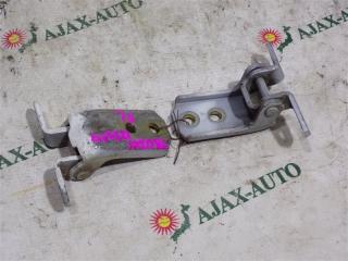 Петля дверная передняя левая SUZUKI ESCUDO