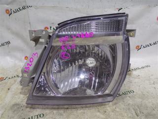 Фара правая NISSAN CARAVAN