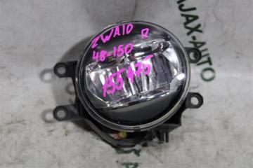 Запчасть туманка правая LEXUS CT200H