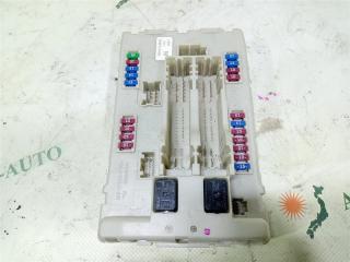 Блок предохранителей NISSAN ELGRAND E52 2 ракурс