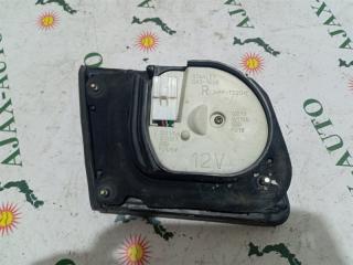 Вставка между стопов правая MITSUBISHI DIAMANTE F31A 431656 2 ракурс