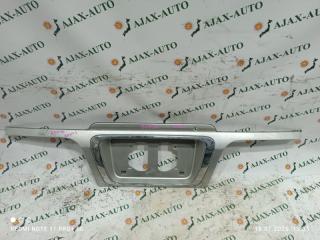 Накладка 5-й двери TOYOTA REGIUS