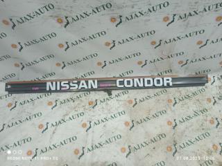 Решетка радиатора NISSAN ATLAS