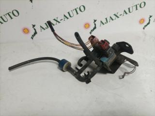 Вакуумник включения 4wd SUZUKI JIMNY JB23W K6A 3 ракурс