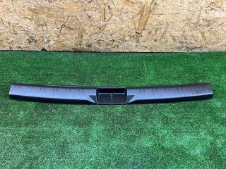Накладка замка багажника SUBARU FORESTER 2005-2007 контрактная Накладка замка багажника SUBARU FORESTER 2005-2007