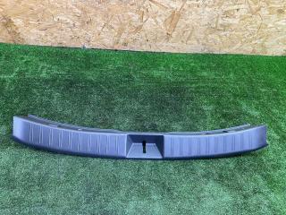 Накладка замка багажника SUBARU IMPREZA WRX 2007-2012 контрактная Накладка замка багажника SUBARU IMPREZA WRX 2007-2012