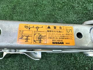 Домкрат NISSAN TERRANO REGULUS JLR50 VG33E