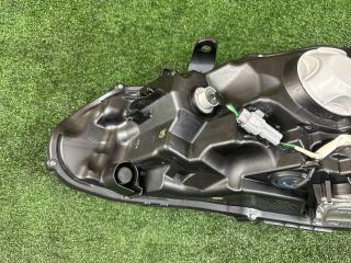 Фара правая CT200H 2011 CT200H 2ZR-FXE