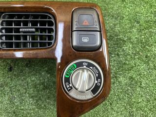 Консоль магнитолы TERRANO REGULUS 2000 JLR50 VG33E