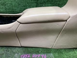 Бардачок между сиденьями LEXUS LS600HL UVF46 2UR-FSE