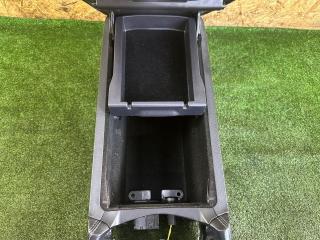 Бардачок между сиденьями LS600H 2012 UVF45 2URFSE