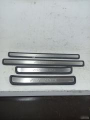 Запчасть накладка порога Toyota Avensis 2013