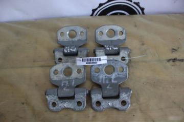 Запчасть петля двери Mercedes-Benz C-class