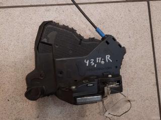 Запчасть замок двери Toyota Avensis 2011-2015