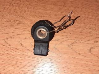 Запчасть датчик детонации Volkswagen Golf