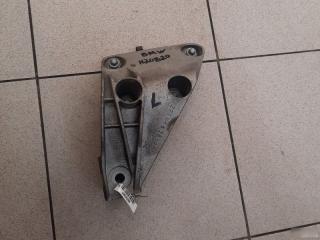 Запчасть кронштейн двигателя левый BMW 5