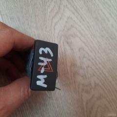 Запчасть кнопка аварийки Toyota Avensis