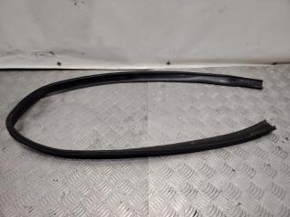 Фото запчасти уплотнитель кузова правый Лада Largus 2006 контрактная запчасть Запчасть уплотнитель кузова правый Лада Largus 2006