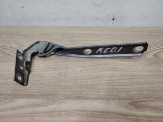 Петли капота передние правые Volkswagen Passat B5+(GP) 2005