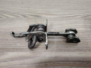 Ограничитель двери задний левый Opel Omega B 2003 25 Z22XE 90494807 контрактная