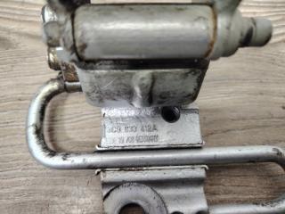 Петля двери задняя правая Passat B6 2008 3C5 CBA