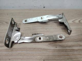 Фото запчасти петли капота Dacia Logan 2006 контрактная запчасть Запчасть петли капота Dacia Logan 2006