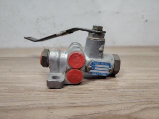 Запчасть кран стояночного тормоза Volvo