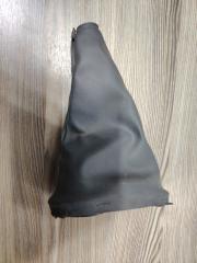 Фото запчасти кожух ручки кпп Dacia Logan 2006 контрактная запчасть Запчасть кожух ручки кпп Dacia Logan 2006