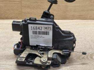 Замок двери передний левый Volkswagen Golf 4 2000