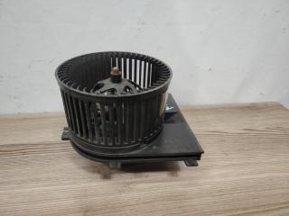 Двигатель отопителя (моторчик печки) Volkswagen Golf 4 2000
