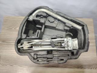 Домкрат Volkswagen Golf 4 2000