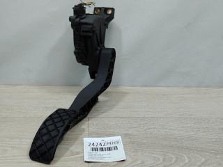Педаль газа Volkswagen Golf 4 1999