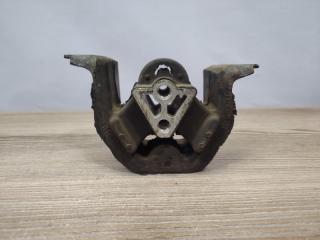 Запчасть опора мкпп передняя Opel Astra F 1997