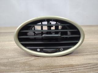 Фото запчасти дефлектор обдува салона передний FORD FOCUS 2 2005 контрактная запчасть Запчасть дефлектор обдува салона передний FORD FOCUS 2 2005